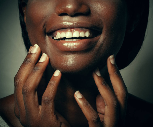 Close up portrait of beautiful young black woman laughing - Fotoğraf, Görsel