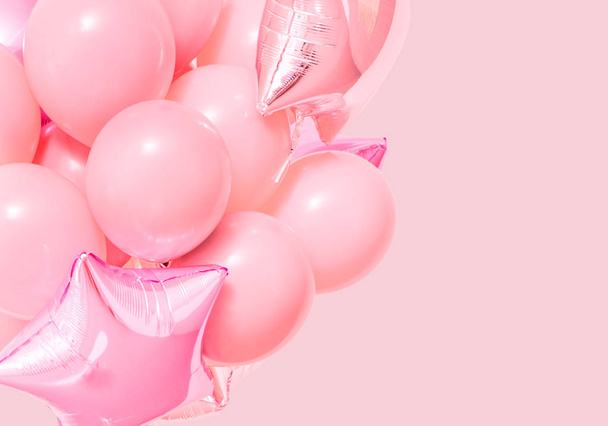 Pink birthday air balloons pink background mockup - Foto, Imagem