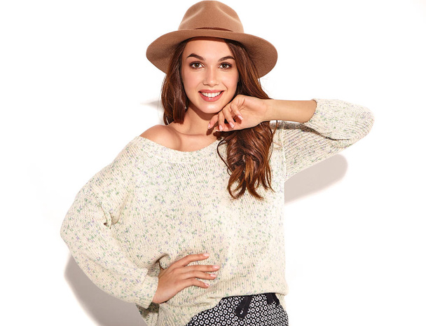Portrait of young stylish girl model in casual summer clothes in brown hat with natural makeup isolated on white background. Looking at camera - Φωτογραφία, εικόνα