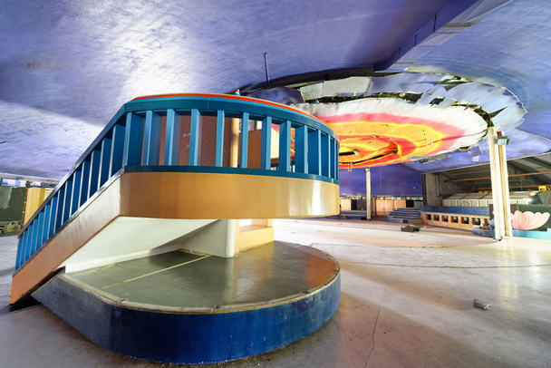Abandoned discotheque with wooden colorful interior. - Photo, Image