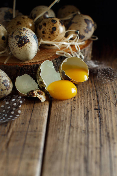 uova di quaglia da vicino - Foto, immagini