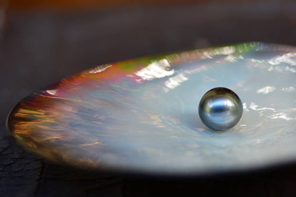 Perle noire tahitienne
 - Photo, image
