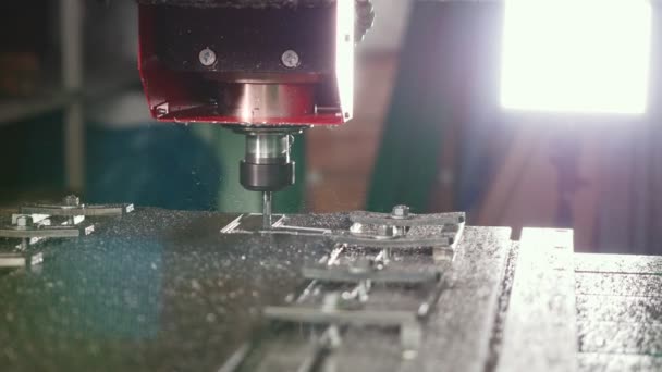 CNC frézování / vrtací stroj - Záběry, video
