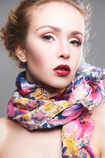 beauty make-up girl in colorful scarf - Φωτογραφία, εικόνα