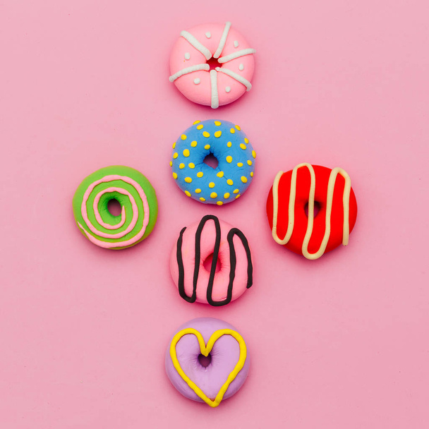 Fashion Donut Set. Pink Candy Minimal Flatlay art. - Φωτογραφία, εικόνα