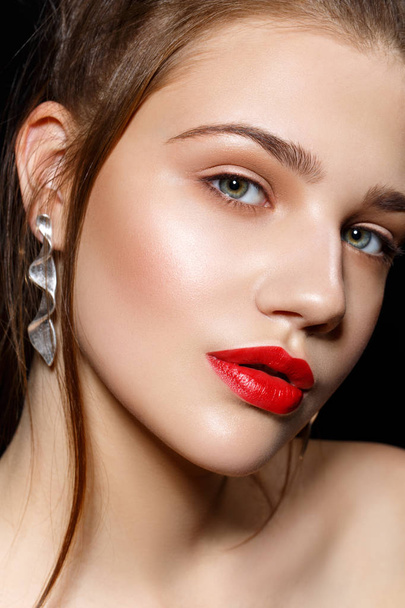 beautiful girl with red lips - Fotografie, Obrázek