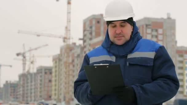 Εργοδηγός εποπτεία μεγάλου έργου κατασκευής - Πλάνα, βίντεο