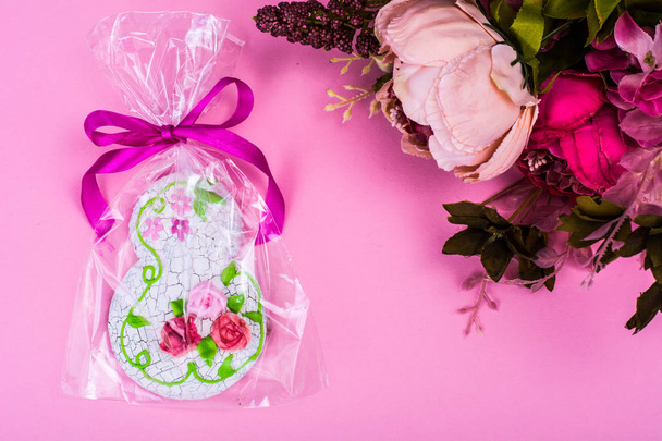 Sweet beautiful gingerbread gift to international womens day - Photo, Image