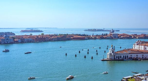 Θέα πανοραμική εναέρια αστικό τοπίο στη Βενετία της Ιταλίας - Φωτογραφία, εικόνα