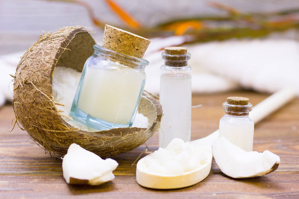 Coconut spa wellness concept - Фото, изображение