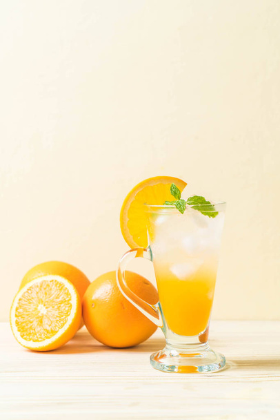 pomerančová šťáva, soda - Fotografie, Obrázek