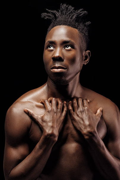 Afro-Amerikalı bir adamın portresi - Fotoğraf, Görsel