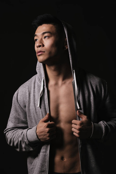 Portrait of young asian boy with sportswear. - Foto, afbeelding