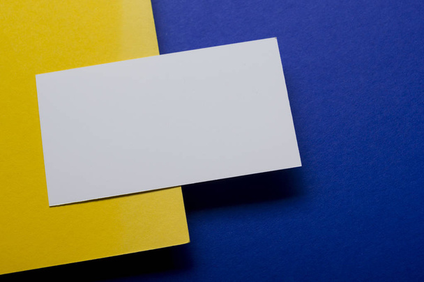 Business cards Mockup on color background. Flat Lay. copy space for text - Foto, afbeelding