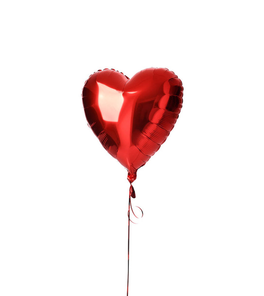 Single big  red heart balloon object for birthday isolated - Φωτογραφία, εικόνα