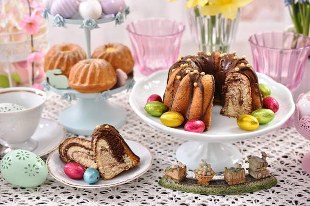 easter traditional cakes on festive table - Fotoğraf, Görsel