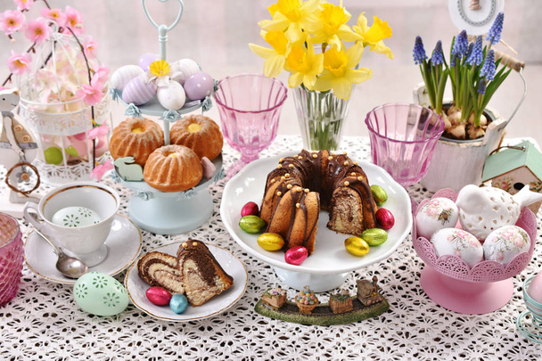 easter traditional cakes on festive table - Foto, Imagem