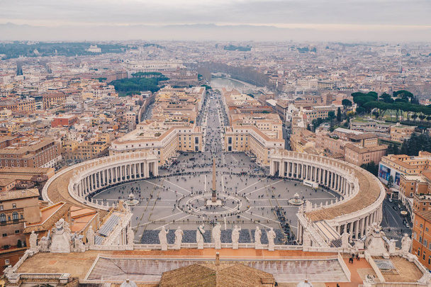St Peter's Square in Rome as seen from above aerial view - Fotografie, Obrázek