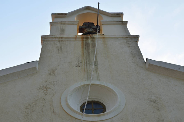 Kirchendach und Himmel - Foto, Bild