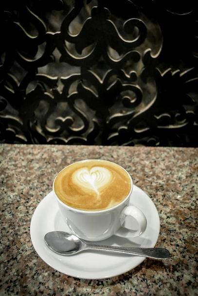 Hezký a s latte art - Fotografie, Obrázek