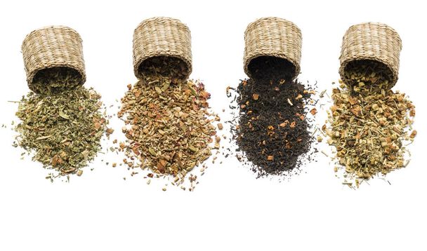 mezcla de hierbas para el té
 - Foto, imagen