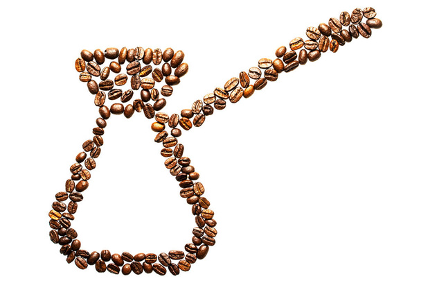 白い背景に分離されたローストのコーヒー豆から作られたコーヒー付着部側面図 - 写真・画像