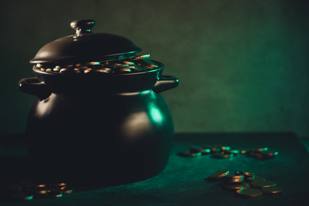 close-up view of pot full of golden coins, saint patricks day concept - Fotografie, Obrázek
