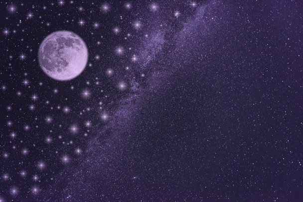 Sfondo astratto della galassia, concetto ultra violetto - colore dell'anno 2018. Immagine con spazio di copia
 - Foto, immagini