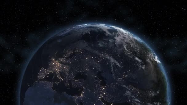 Europa uitzicht. Realistische aarde. Langzaam draaiende aarde met nacht stadslichten. 3D animatie. 4k Brugmann gedetailleerde en natuurlijke texturen. Zicht op de planeet aarde vanuit de ruimte. Elementen van dit beeld ingericht door Nasa - Video
