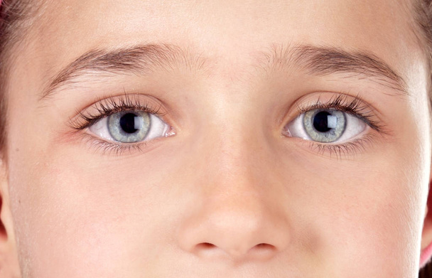 olhos azuis de menino bonito
  - Foto, Imagem