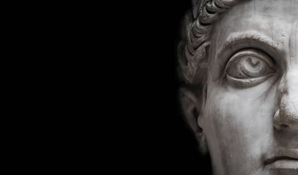 Socha římského nositel člověka izolované na černém pozadí, Řím, jsem - Fotografie, Obrázek