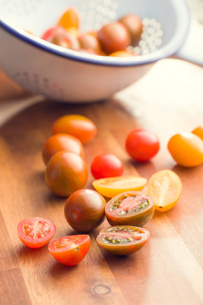 Tasty cherry tomatoes. - Foto, afbeelding