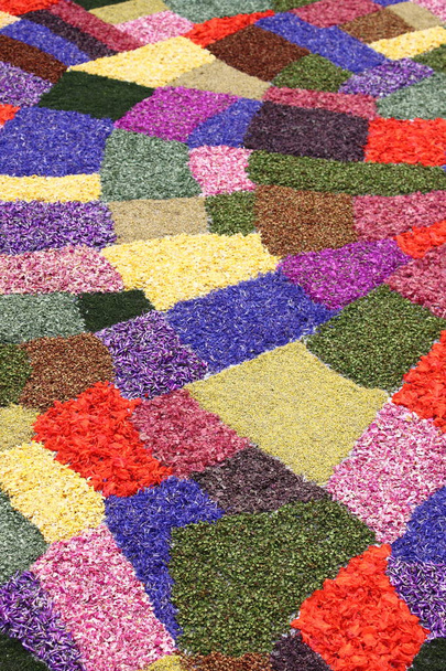 Tappeto floreale multicolore
 - Foto, immagini