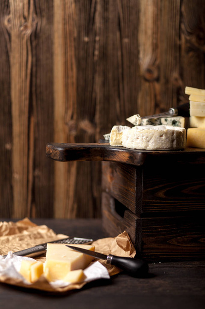 Different sorts of cheese - Fotoğraf, Görsel