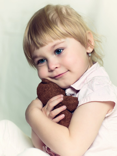 Little girl with teddy bear - Photo, Image