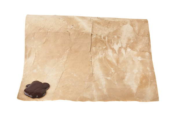 vanha paperi sinetillä eristetty valkoisella pohjalla
 - Valokuva, kuva