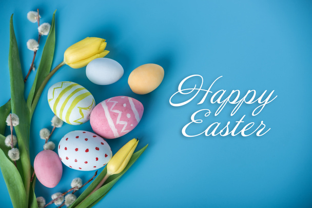 Holiday greeting card with text happy Easter - Foto, imagen