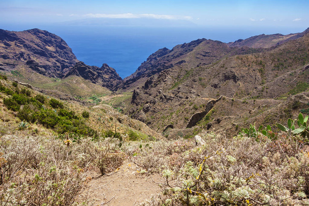 Paisaje en la isla canaria Tenerife
 - Foto, imagen