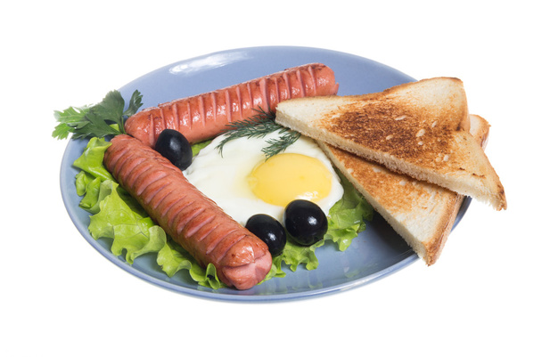завтрак с сосисками, тостами и яйцами
 - Фото, изображение