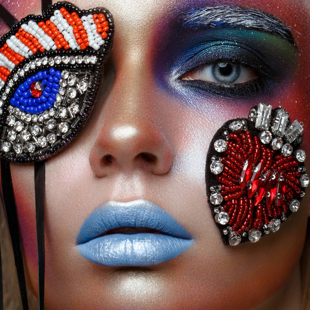 Beautiful girl with creative make-up in pop art style. Beauty face. - Foto, Imagen