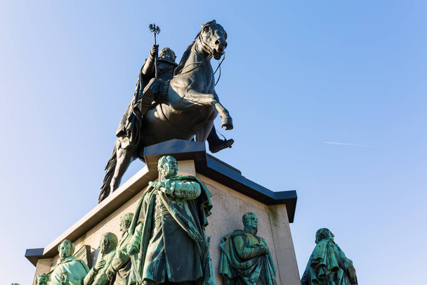 equestrian statue on the Heumarkt in Cologne, Germany - Fotoğraf, Görsel