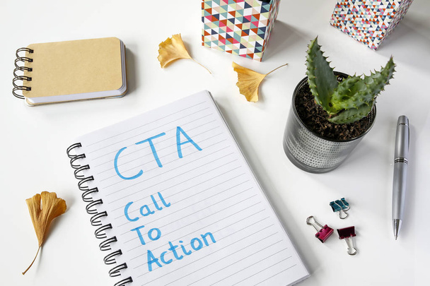 CTA - Call To Action написано в блокноте на белом столе
 - Фото, изображение