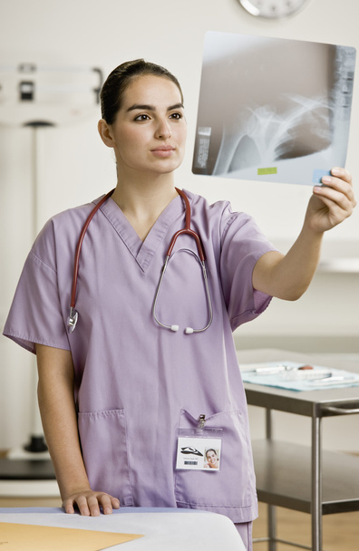 Joven profesional médico femenino
 - Foto, imagen