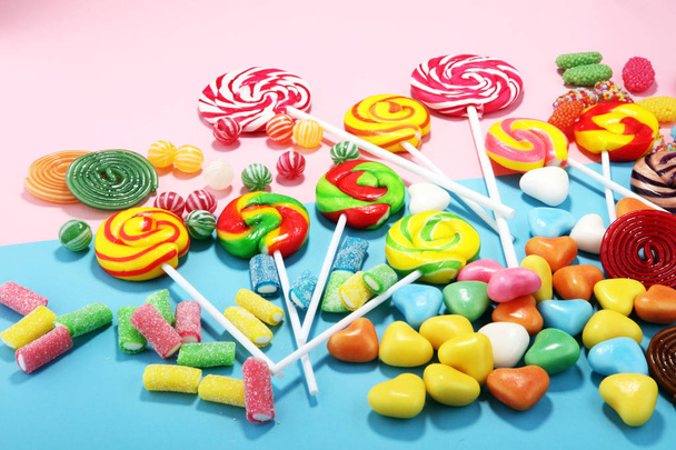 bonbony, želé a cukrem. barevné spektrum různých childs - Fotografie, Obrázek