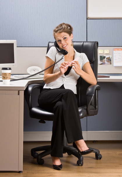 Businesswoman talking on telephone - Photo, Image