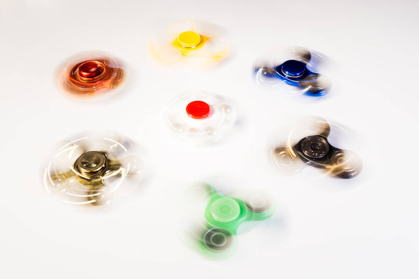 Fashionable spinning spinner for children - Foto, afbeelding