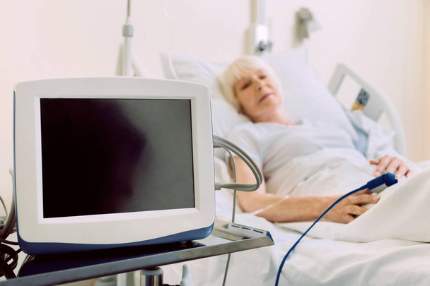 Close up of heart rate medical equipment in hospital - Valokuva, kuva