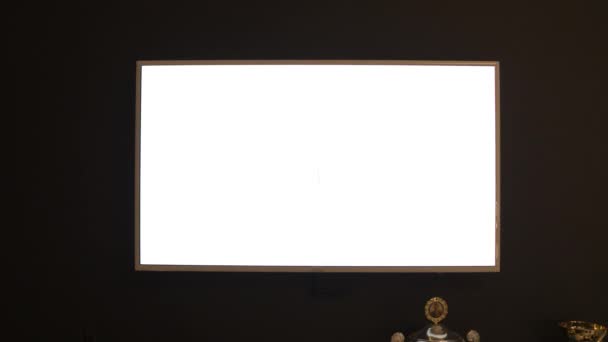 Tela em branco monitor tv parede fundo. TV de tela grande para o seu espaço de cópia
 - Filmagem, Vídeo