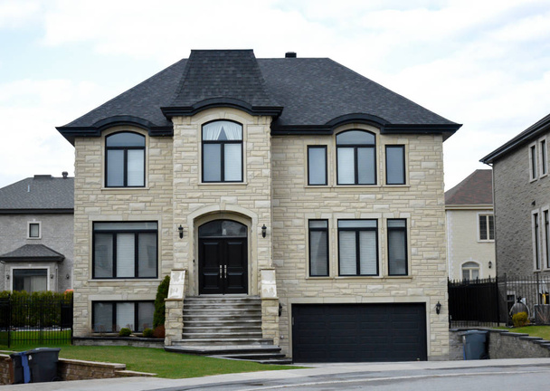 Vivere case costose in Canada
. - Foto, immagini