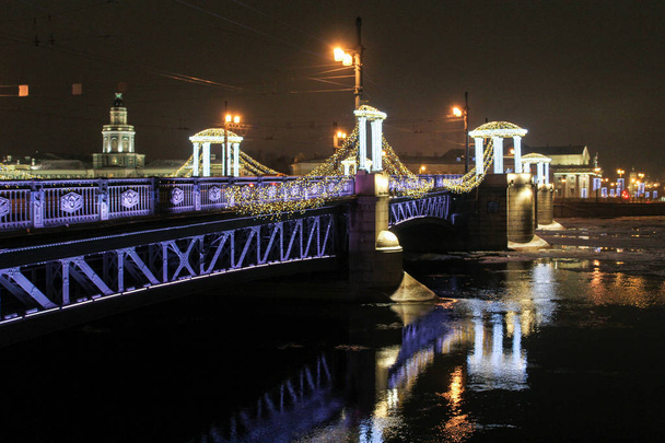 Artistic lighting of the Palace Bridge. - Photo, Image